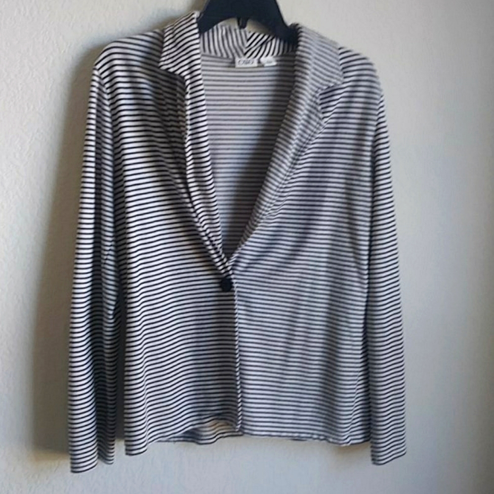 Striped black and white Blazer
